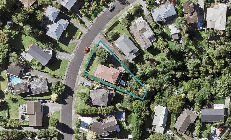 13 Judkins Crescent, Cockle Bay, Auckland - Carousel 1