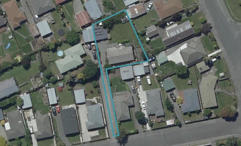 10 Roswell Place, Islington, Christchurch - Carousel 1
