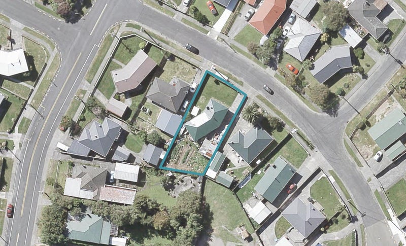 6 Whitehall Street, Wainuiomata, Lower Hutt - Carousel 1