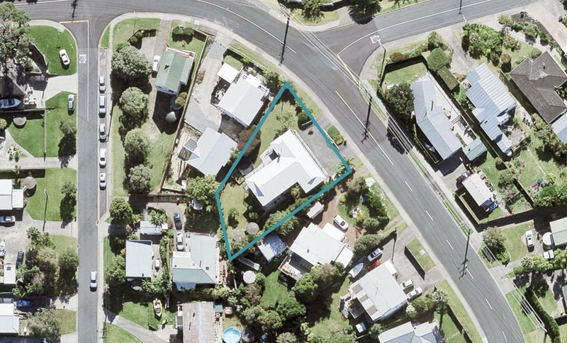 100 Stanmore Bay Road, Stanmore Bay, Whangaparaoa - Carousel 1