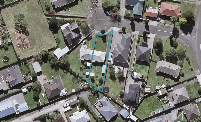 9 Clovelly Street, Brooklands, New Plymouth - Carousel 1