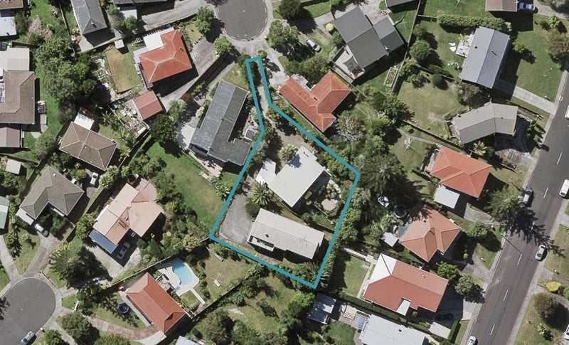 1/14 Cassia Place, Sunnynook, Auckland - Carousel 1