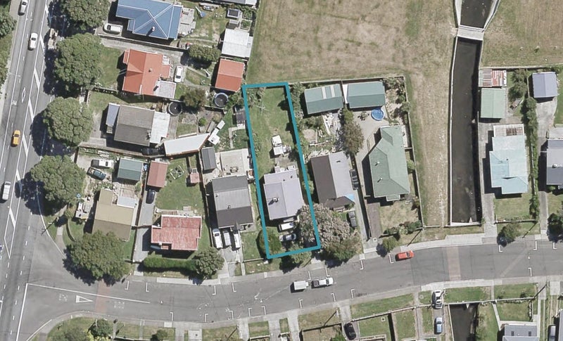 7 Elizabeth Street, Moera, Lower Hutt - Carousel 1