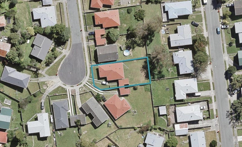 45 Speargrass Grove, Timberlea, Upper Hutt - Carousel 1
