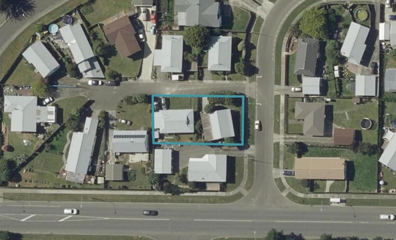 3A Dahlstrom Grove, Kelvin Grove, Palmerston North - Carousel 1