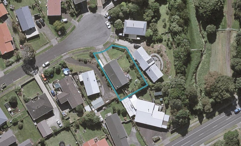 10 Erica Place, Bell Block, New Plymouth - Carousel 1