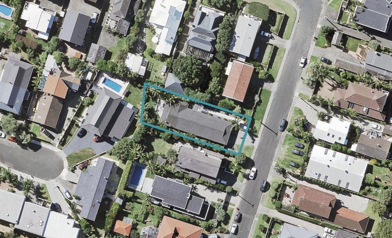 22 Cecil Road, Milford, Auckland - Carousel 1