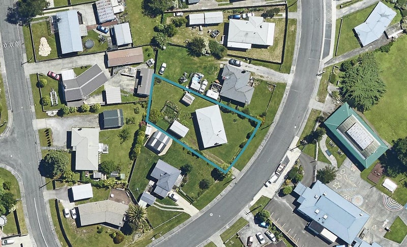 35 Kea Street, Selwyn Heights, Rotorua - Carousel 1