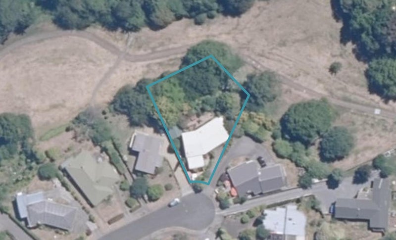 11 Hilden Place, Hilltop, Taupo - Carousel 1