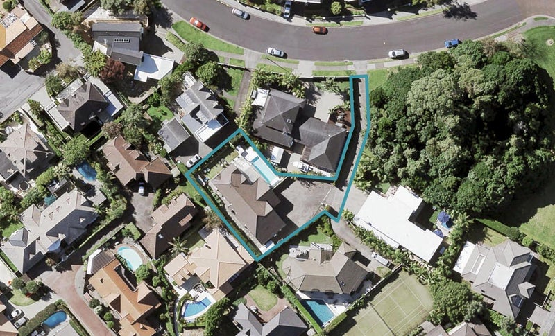 11 Summerhill Place, St Heliers, Auckland - Carousel 1