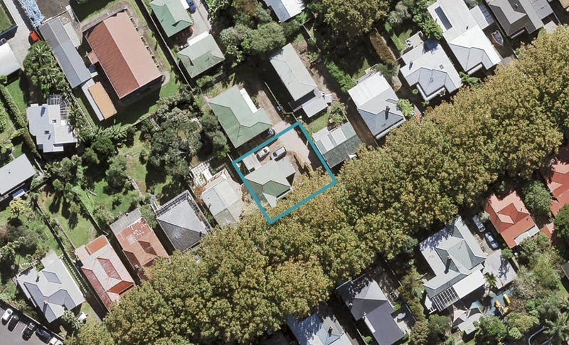 12 Hakanoa Street, Grey Lynn, Auckland - Carousel 1