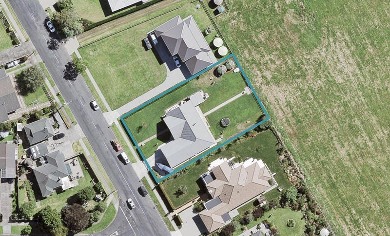 22 Monument Road, Papakura - Carousel 1