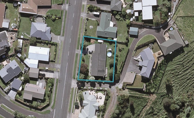 55 Barrett Road, Whalers Gate, New Plymouth - Carousel 1