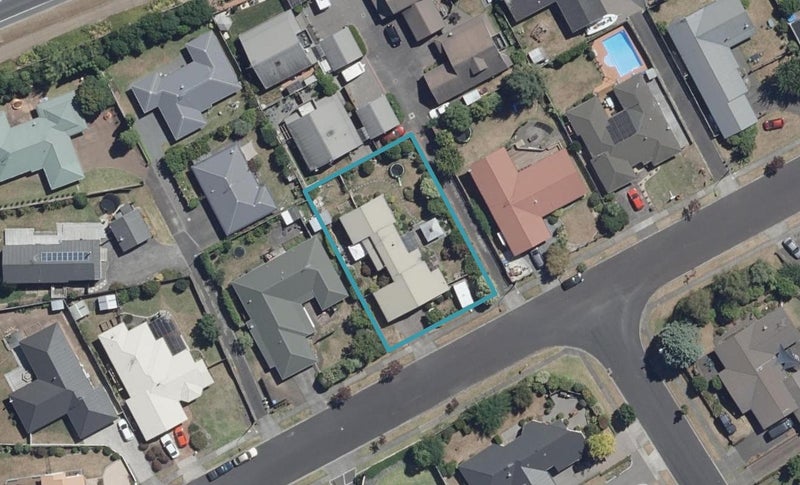 36 Ashley Street, St Andrews, Hamilton - Carousel 1
