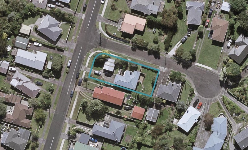 2 Sardinha Place, Marfell, New Plymouth - Carousel 1