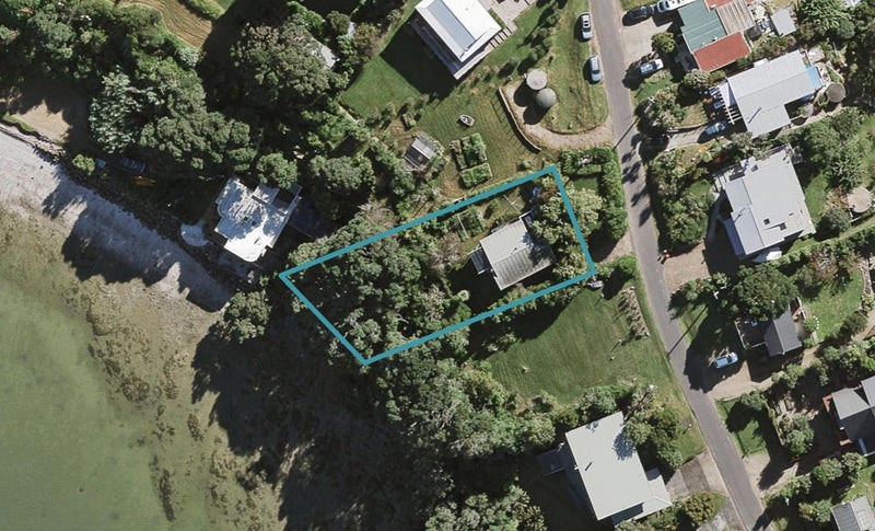 34 Shelly Beach Road, Surfdale, Waiheke Island - Carousel 1