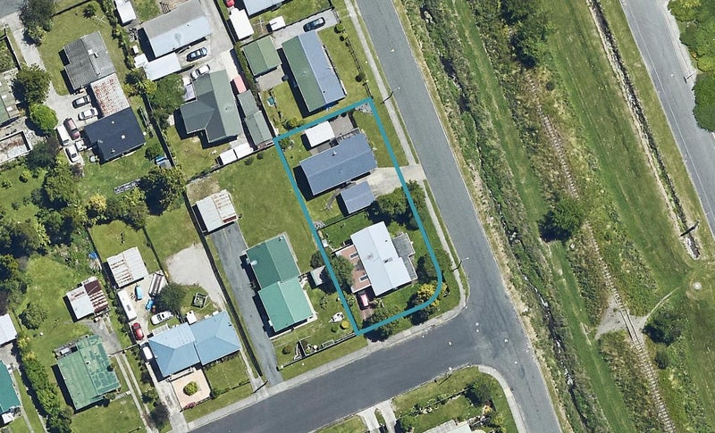 36 Neil Road, Fairy Springs, Rotorua - Carousel 1
