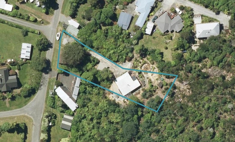7 Phillips Road, Ngakuta Bay, Picton - Carousel 1