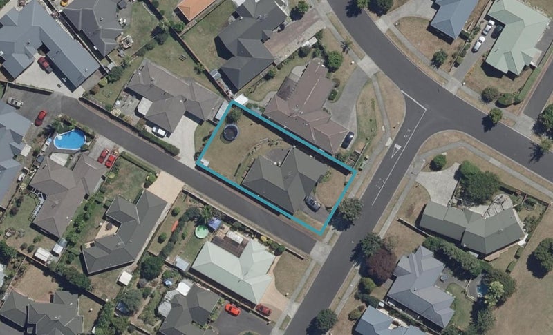 4 Limousin Place, Grandview Heights, Hamilton - Carousel 1