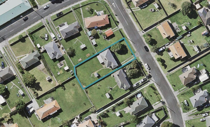 2 Plymouth Crescent, Bayswater, Auckland - Carousel 1
