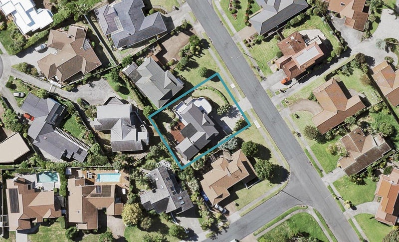 28 Oliver Road, Eastern Beach, Auckland - Carousel 1