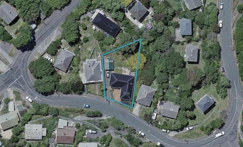 33 Sidlaw Street, Strathmore Park, Wellington - Carousel 1