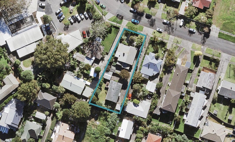 2/14 Mayville Avenue, New Lynn, Auckland - Carousel 1