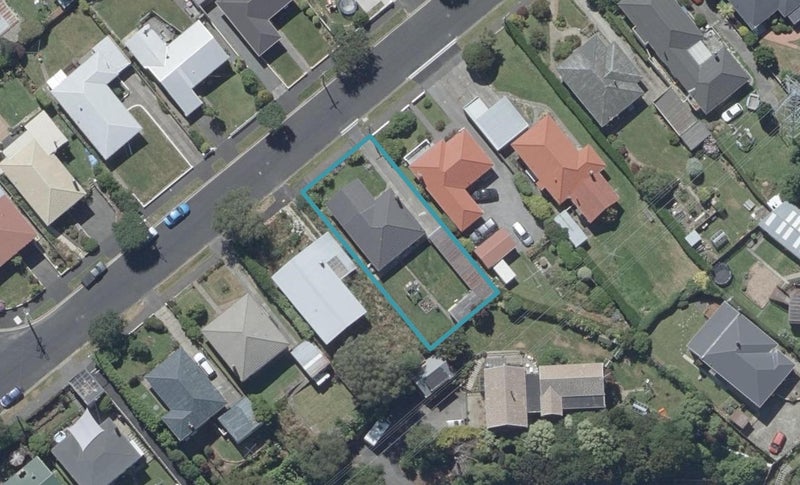 116 Centennial Avenue, Helensburgh, Dunedin - Carousel 1