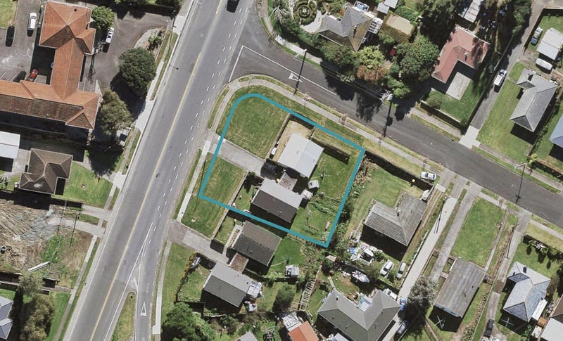 18A Mckenzie Road, Mangere Bridge, Auckland - Carousel 1