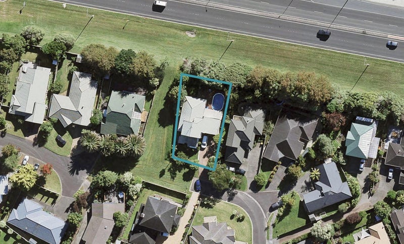 13 Northern Rata Place, Albany, Auckland - Carousel 1
