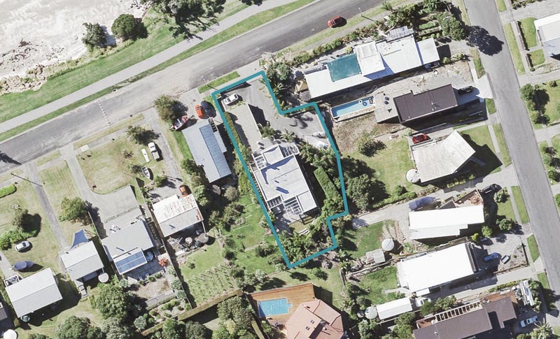4 Omana Esplanade, Maraetai, Auckland - Carousel 1