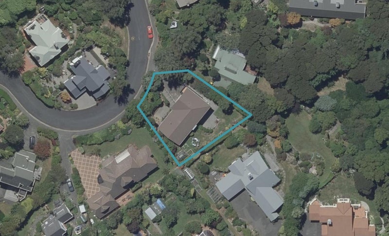 10 Garden Place, Glenleith, Dunedin - Carousel 1
