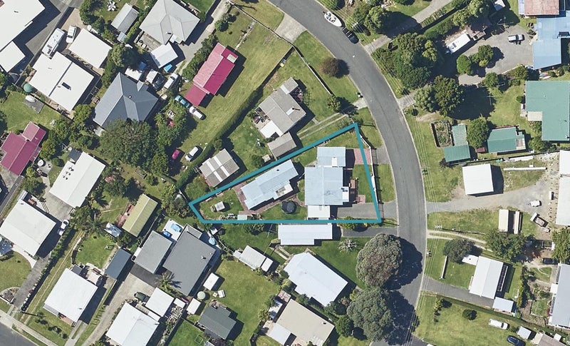 5 Roretana Drive, Athenree, Katikati - Carousel 1