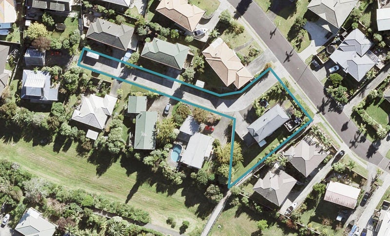 36 Donald Street, Stanmore Bay, Whangaparaoa - Carousel 1