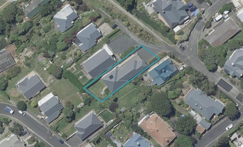 15 Falcon Street, Kaikorai, Dunedin - Carousel 1
