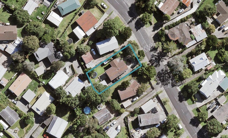 20 Farwood Drive, Henderson, Auckland - Carousel 1