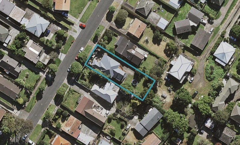 75 Paihia Road, One Tree Hill, Auckland - Carousel 1