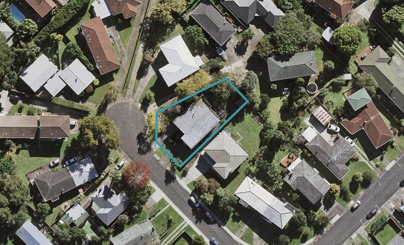 41 Evelyn Place, Hillcrest, Auckland - Carousel 1