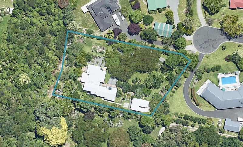 11 Saville Place, Pyes Pa, Tauranga - Carousel 1