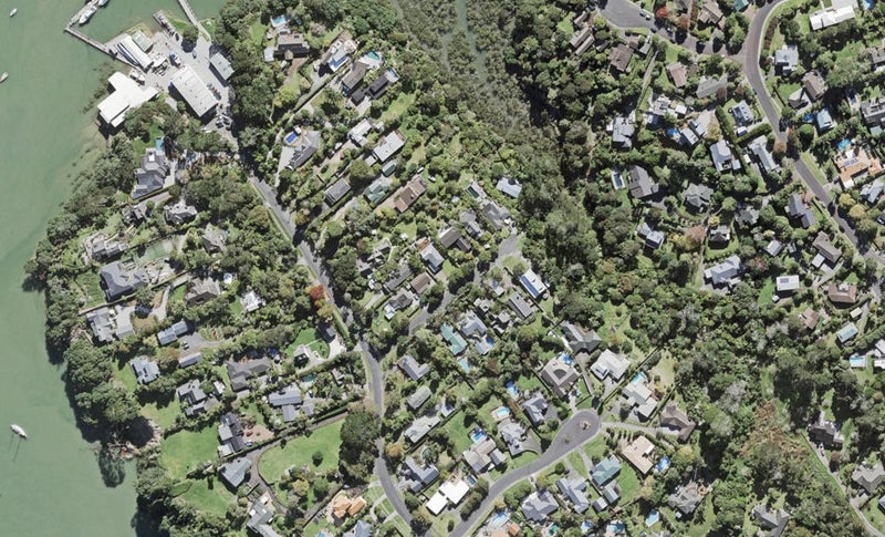 4 Oratau Place, Greenhithe, Auckland - Carousel 1