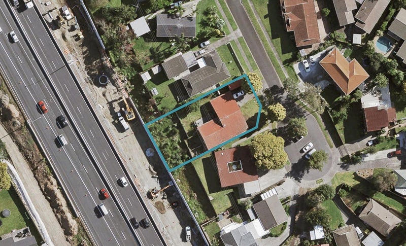 32 Balgowan Terrace, Conifer Grove, Takanini - Carousel 1