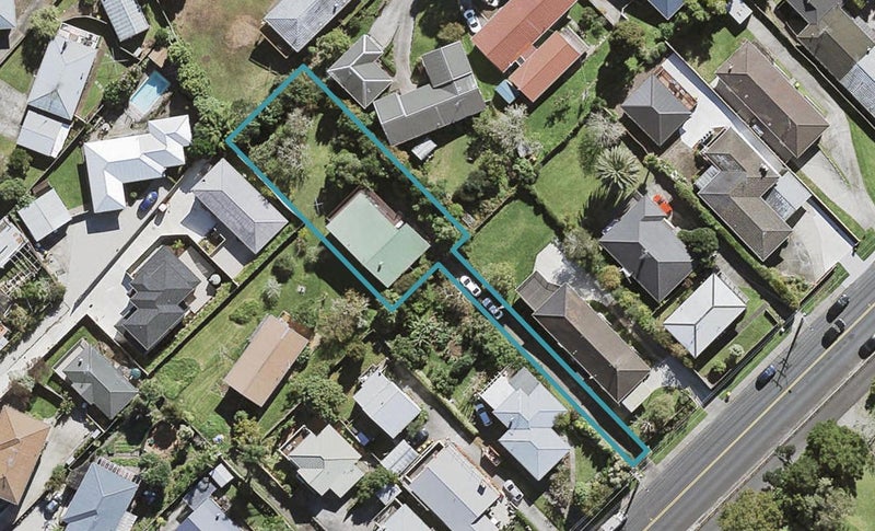 76 Archers Road, Glenfield, Auckland - Carousel 1