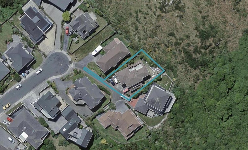 44 Gurkha Crescent, Khandallah, Wellington - Carousel 1