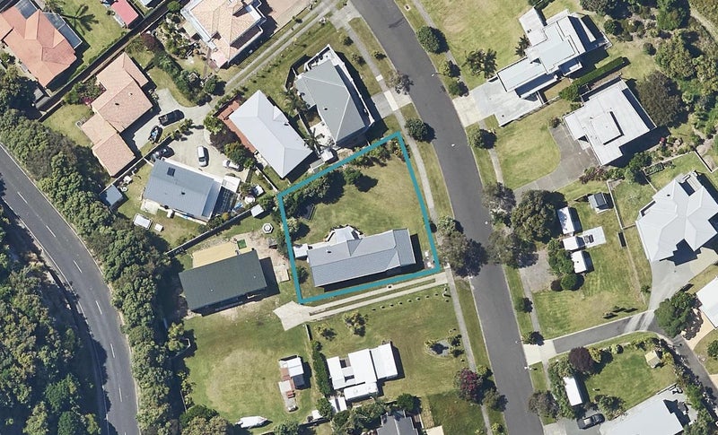 56 Bowentown Boulevard, Bowentown, Waihi Beach - Carousel 1