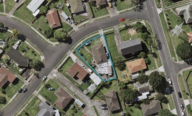 4 Carey Place, Otara, Auckland - Carousel 1