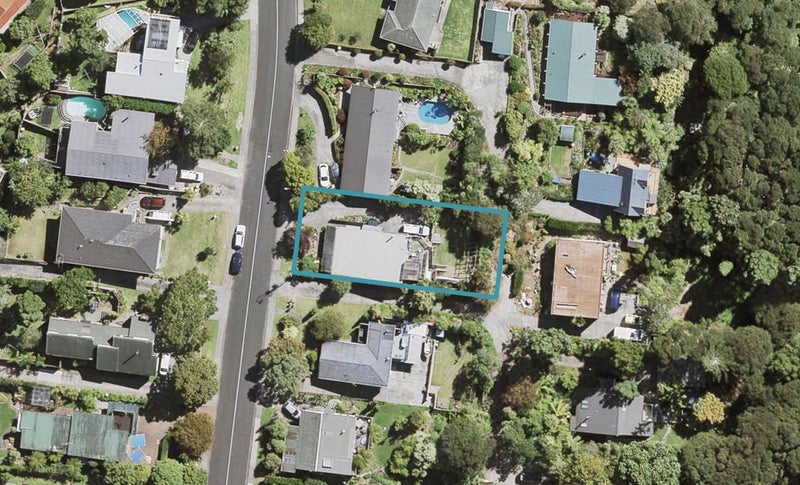 69 Daffodil Street, Titirangi, Auckland - Carousel 1