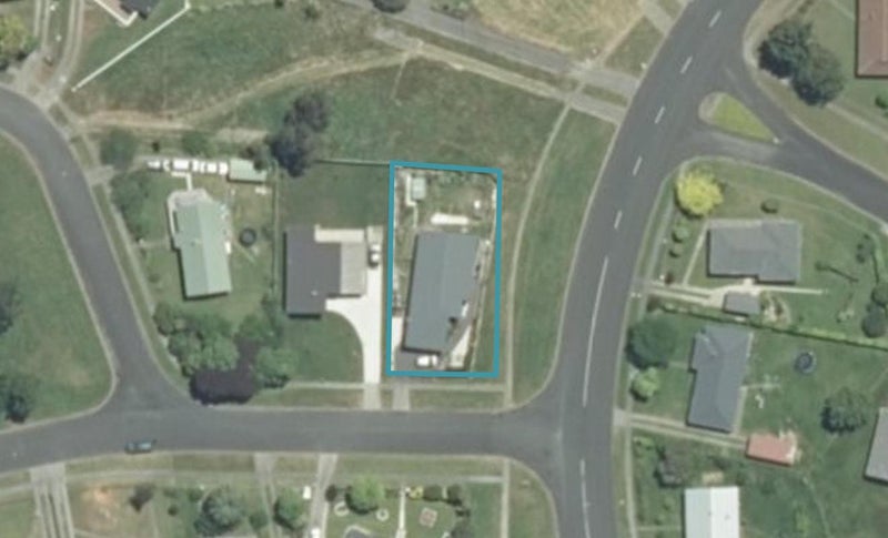 2 Brownlie Crescent, Huntly - Carousel 1