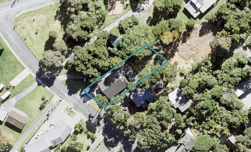 7 Willjames Avenue, Algies Bay, Warkworth - Carousel 1