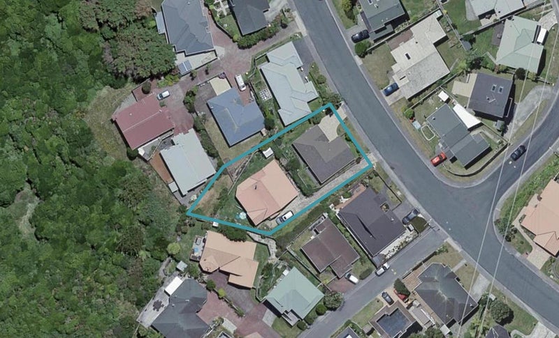 17A Kentwood Drive, Woodridge, Wellington - Carousel 1