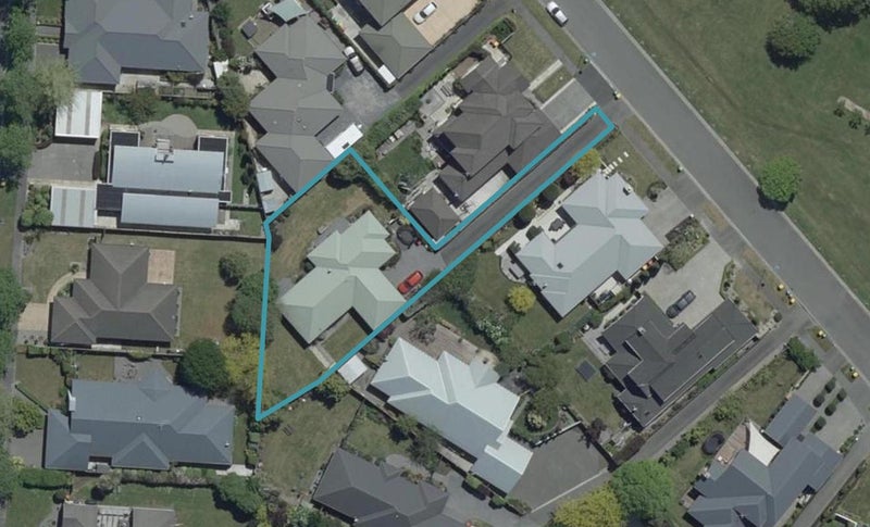 70 Willowview Drive, Redwood, Christchurch - Carousel 1